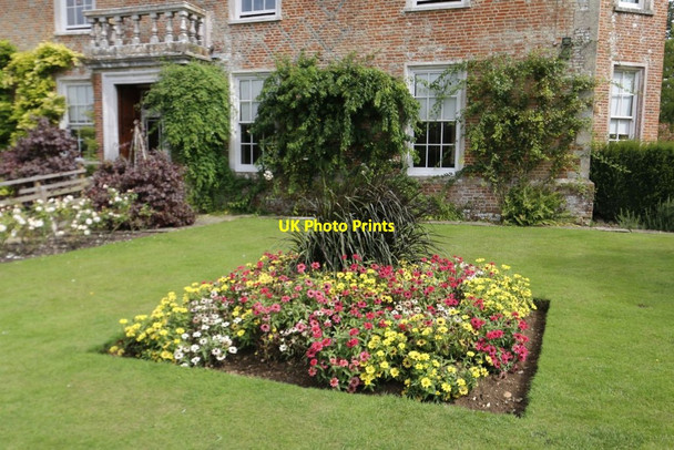 Photo 6"x4" Flowerbed near the Entrance Cufaude c2014