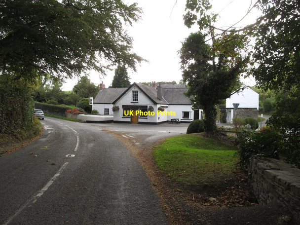 Photo 6"x4" The Lakeside Inn, Ballydugan Downpatrick c2014