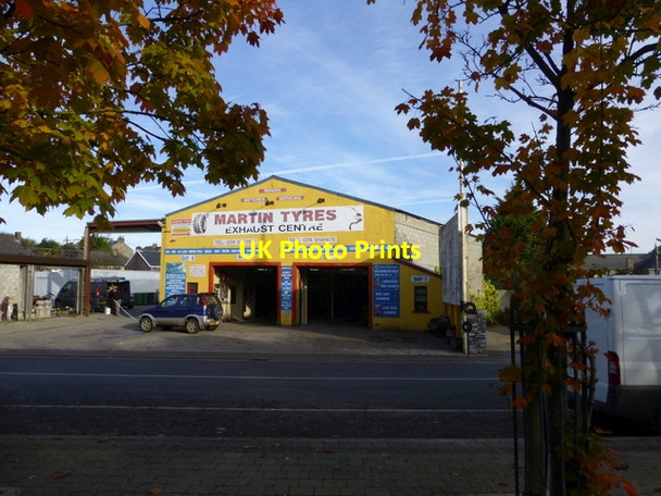 Photo 6"x4" Martin Tyres, Lifford Lifford\/H3398 c2014