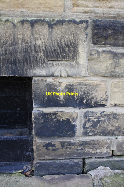 Photo 6"x4" Benchmark on #34 Titus Road Shipley\/SE1437 c2014