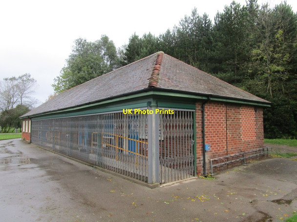 Photo 6"x4" Store and shelter East Ella c2014