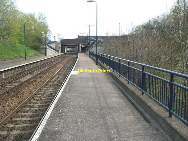 Photo 6"x4" Heworth railway station, Tyne & Wear Heworth\/NZ2861 c2009