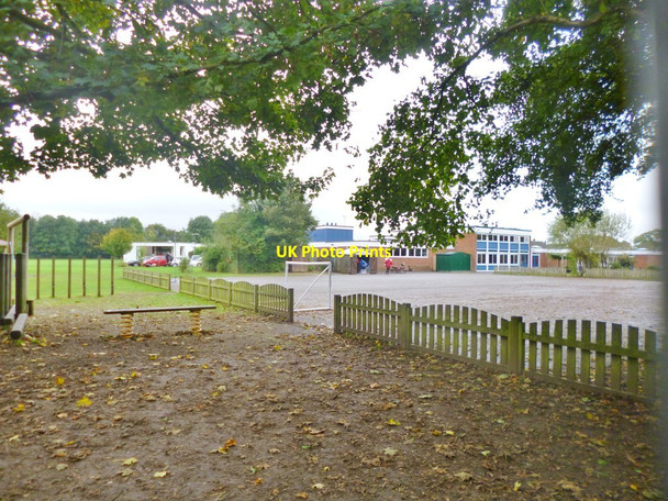 Photo 6"x4" Fordingbridge Infant School Fordingbridge c2014