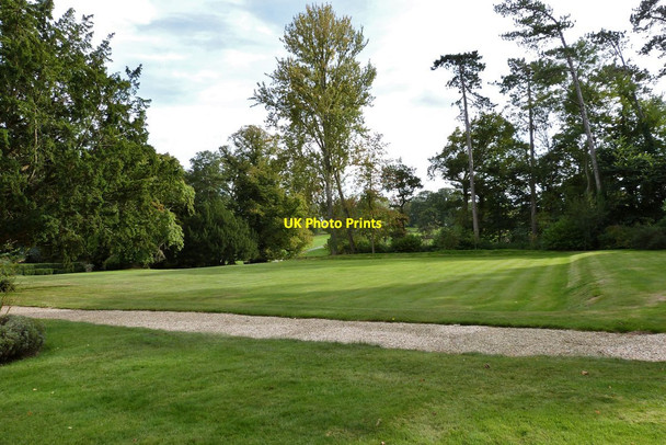 Photo 6"x4" Part of the gardens of Stock Gaylard House, Dorset King's Stag c2014