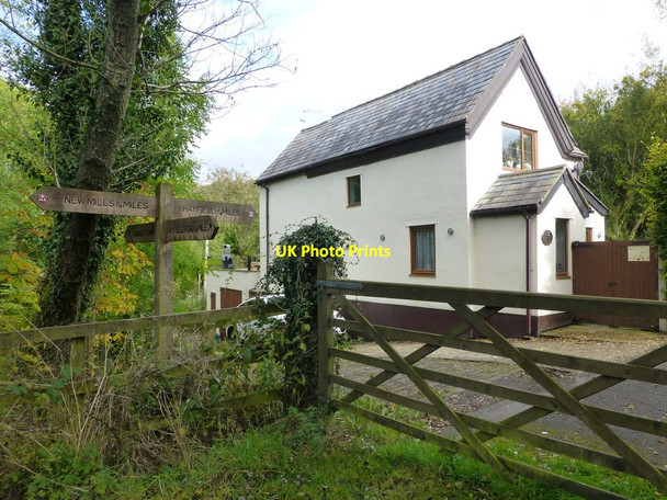 Photo 6"x4" Gatekeepers cottage at Wilde's Crossing New Mills\/SJ9985 c2014