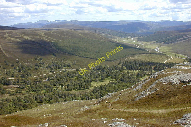 Photo 6"x4" View towards Glen Derry from above Creag Bad an t_Seabhaig Creag Bad an t-Seabhaig c2001