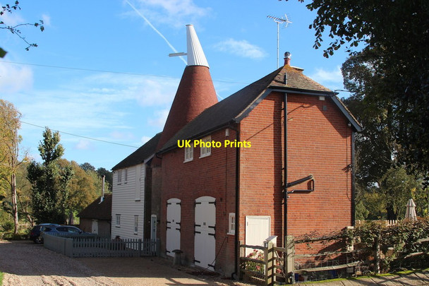 Photo 6"x4" Oast House at Birchley House Farm Goose Green\/TQ8437 c2014