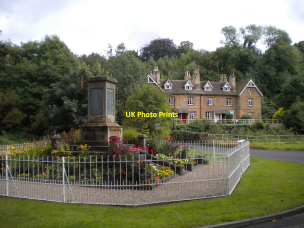 Photo 6"x4" War memorial and cottages, Pleasley Vale Shirebrook c2014