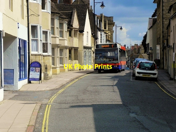 Photo 6"x4" Bus on St Peter's Street Stamford\/TF0207 c2014
