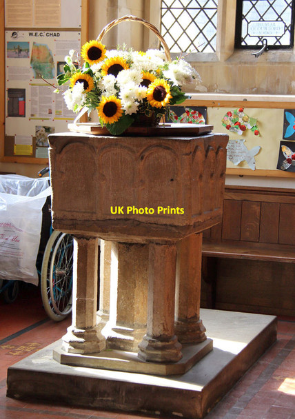 Photo 6"x4" St Andrew, Oakington - Font Oakington c2014