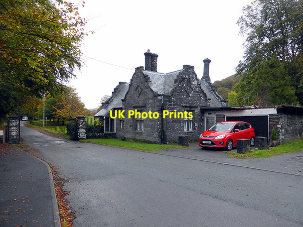 Photo 6"x4" Gatehouse to the old Plas Machynlleth estate Machynlleth c2014