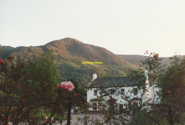 Photo 6"x4" The Fish Inn Buttermere\/NY1717 c1993