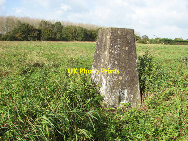 Photo 6"x4" Triangulation pillar on Metfield Common Metfield c2014