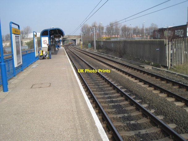 Photo 6"x4" Hebburn Metro station, Tyne & Wear Hebburn c2012