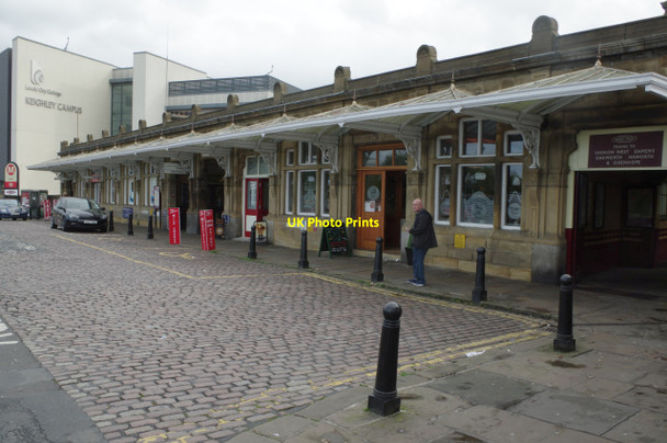 Photo 6"x4" Keighley Station Keighley c2014