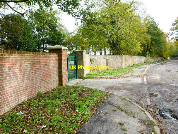 Photo 6"x4" Parking area on the B2177 near Southwick Southwick\/SU6208 c2014