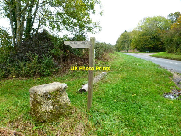 Photo 6"x4" Bridleway junction with road north of Southwick Southwick\/SU6208 c2014