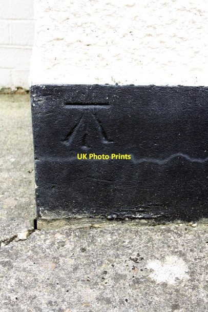 Photo 6"x4" Benchmark on #14 Banbury Road Woodstock\/SP4416 c2014