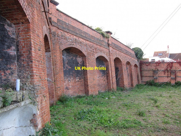 Photo 6"x4" Walls at former gas works site Folkestone c2014