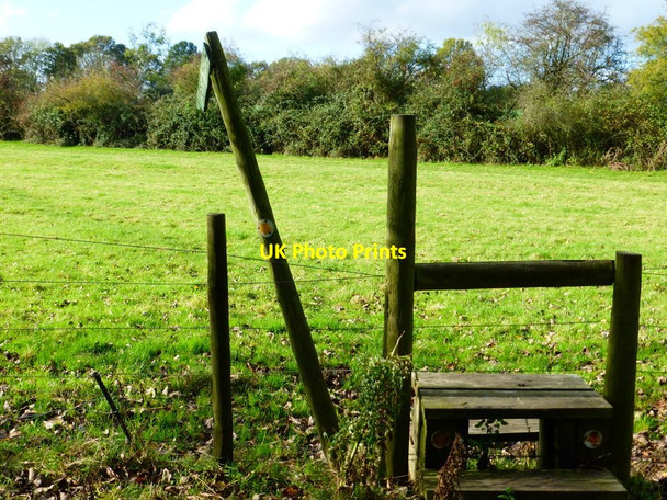 Photo 6"x4" Stile by the River Loddon Fair Oak Green c2014