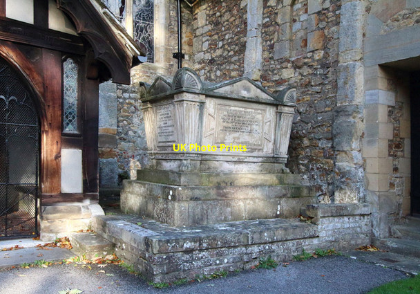 Photo 6"x4" St Nicholas, Worth - Grave Worth\/TQ3036 c2014