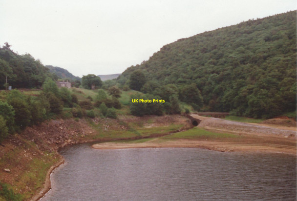 Photo 6"x4" Ladybower Brook enters Ladybower Reservoir Ashopton c1996
