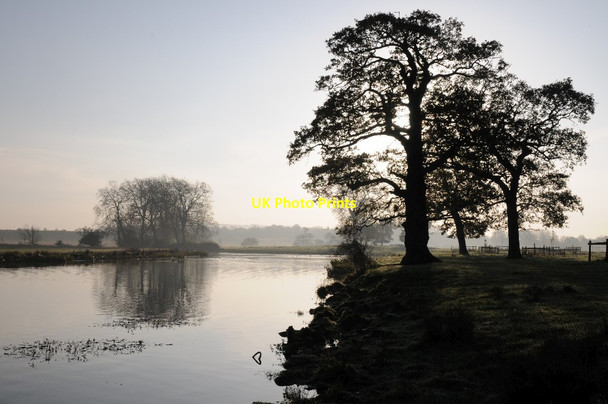 Photo 6"x4" Croome River at dawn Dunstall Common c2014