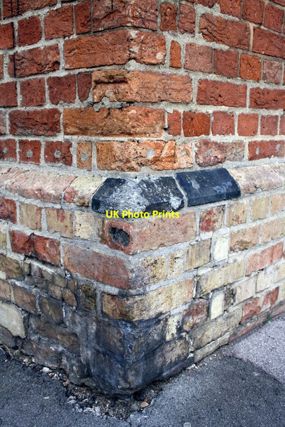 Photo 6"x4" Benchmark(s) on Christchurch Old Buildings Oxford\/SP5106 c2014