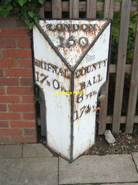 Photo 6"x4" Old Milepost Shrewsbury c2014
