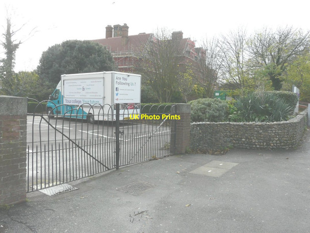 Photo 6"x4" East Kent College, Ramsgate Road Broadstairs c2014