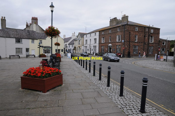 Photo 6"x4" Castle Street Beaumaris c2014