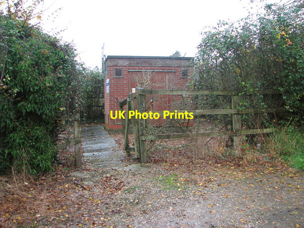Photo 6"x4" Pump house by The Rosery Mulbarton c2014