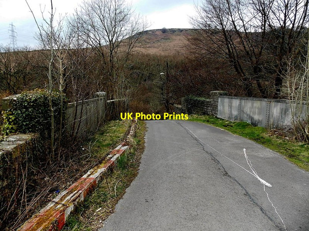Photo 6"x4" Across a railway bridge near Pontygwaith Farm Abercynon c2014
