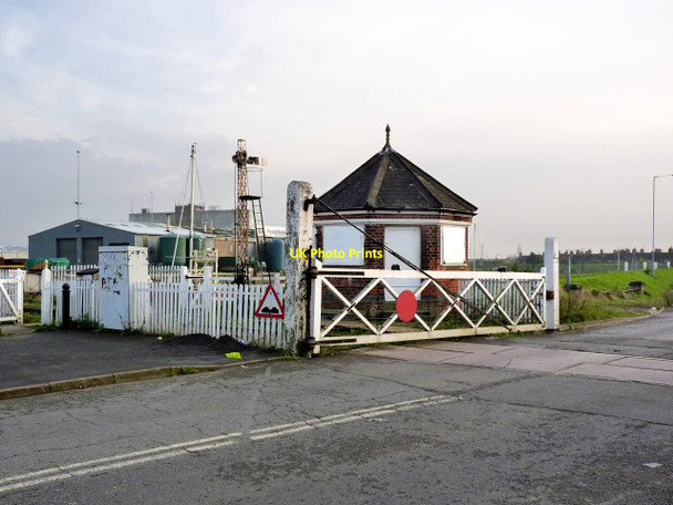 Photo 6"x4" Level crossing on the Boston Docks branch Boston c2014