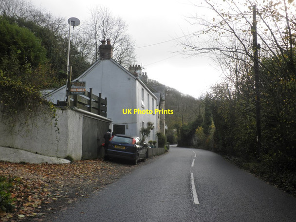 Photo 6"x4" Roadside houses, Snapper Goodleigh\/SS5934 c2014