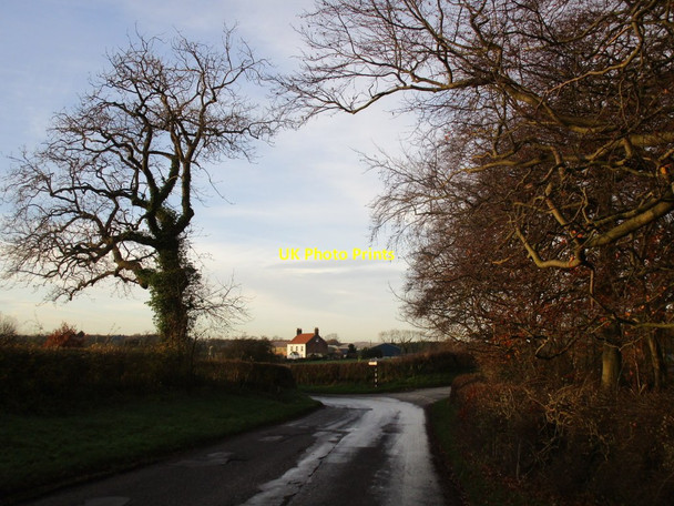 Photo 6"x4" Station Road and Mill Farm Lowthorpe c2014
