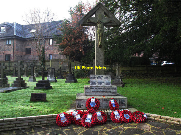 Photo 6"x4" St Luke, Whyteleafe: war memorial Warlingham c2014