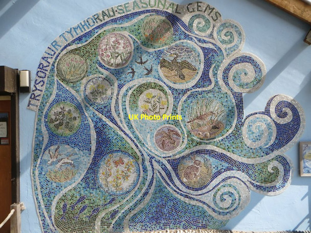 Photo 6"x4" The Wall Mosaic Ynys Tachwedd\/SN6093 c2014