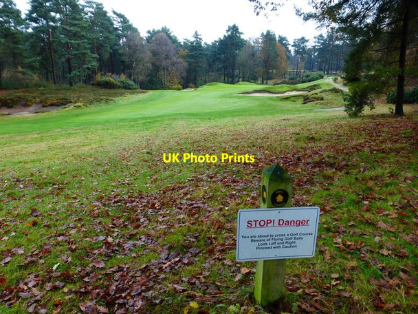 Photo 6"x4" Footpath on golf course with warning sign Scotswood\/SU9466 c2014