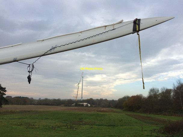 Photo 6"x4" Turbine and blade Potsgrove c2014