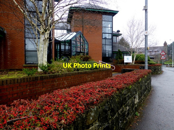 Photo 6"x4" Stone wall with berried coping, Omagh Omagh c2014