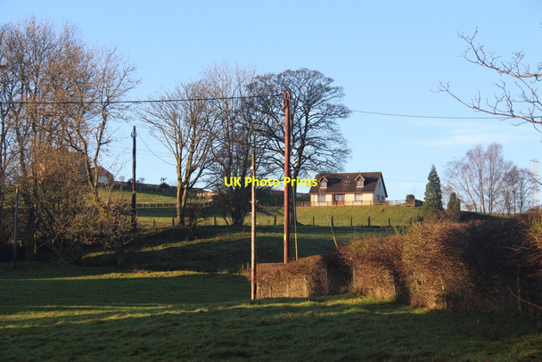 Photo 6"x4" Cottage among the fields at Tambowie Bearsden c2014