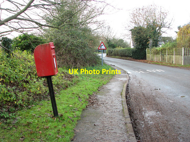 Photo 6"x4" Postbox in Rectory Lane East Carleton c2014