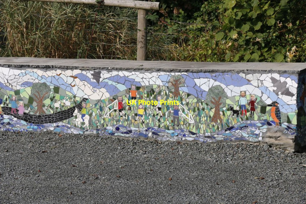 Photo 6"x4" A village scene Cregrina c2014