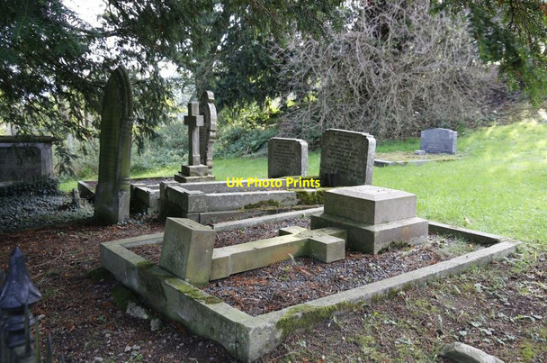 Photo 6"x4" Graves under the Yew Tree Cregrina c2014