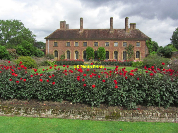 Photo 6"x4" Barrington Court NT near Ilminster - Rose gardens Barrington\/ST3818 c2014