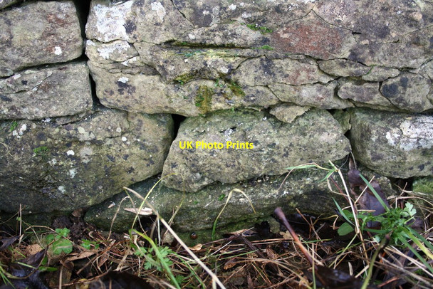 Photo 6"x4" Benchmark on Chipping Norton Road wall Westend\/SP3222 c2014