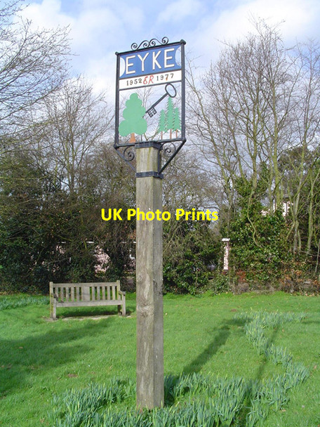 Photo 6"x4" Eyke village sign Eyke c2007