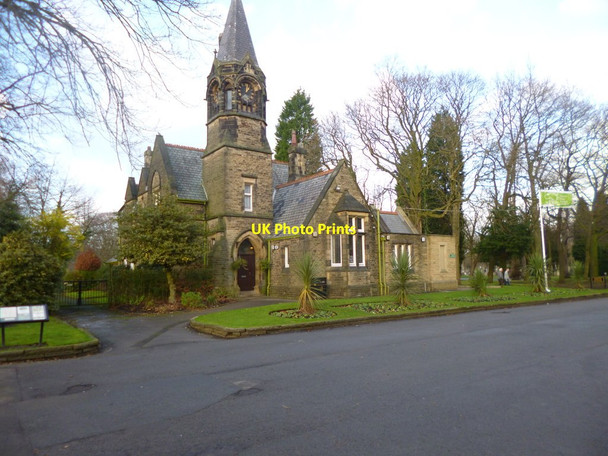 Photo 6"x4" Barlow Moor, cemetery office Barlow Moor c2014