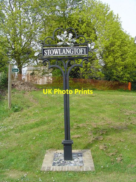 Photo 6"x4" Stowlangtoft village sign Stowlangtoft c2007